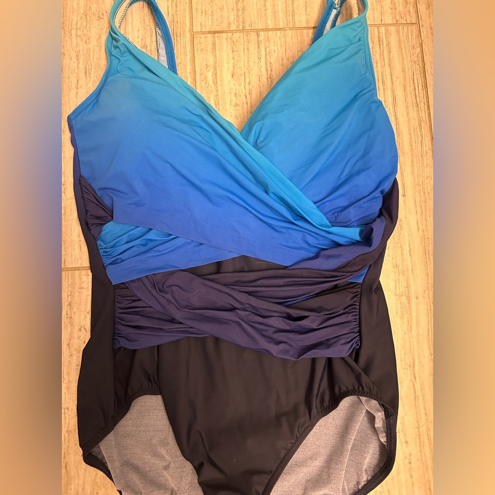 Lands End Ombré Carmela Swim Suit Size 16W